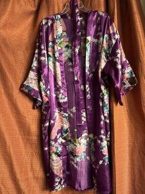 BABEYOND Purple Satin Long Kimono Robe with Peacock and Blossom Floral Print - S